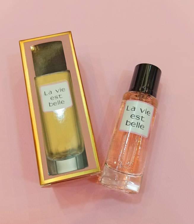عطر جیبی زنانه پرستیژ مدل La Vie Est Belle حجم 35 میلی لیتر