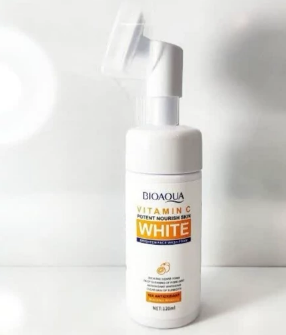 فوم شستشوی براش دار ویتامین سی بیوآکوا