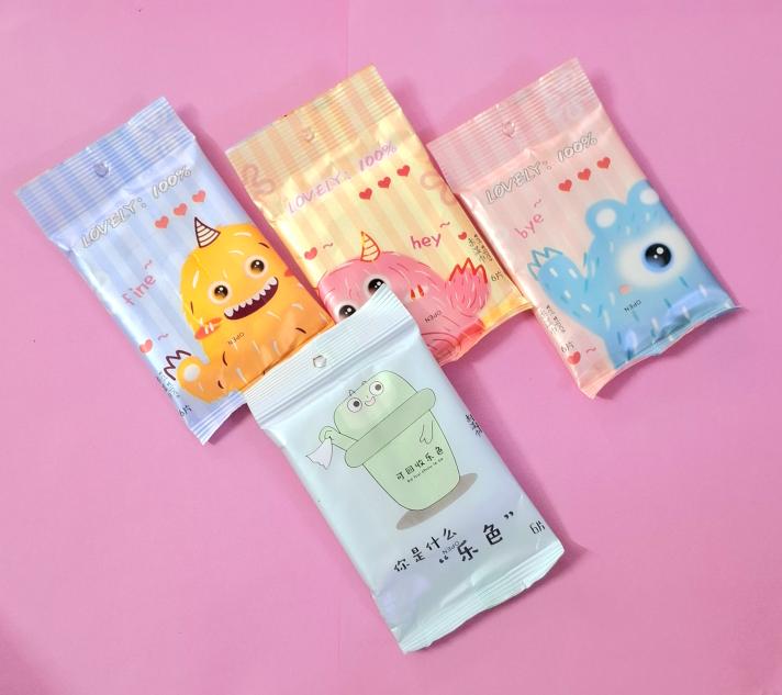 دستمال مرطوب کیفی کوچک